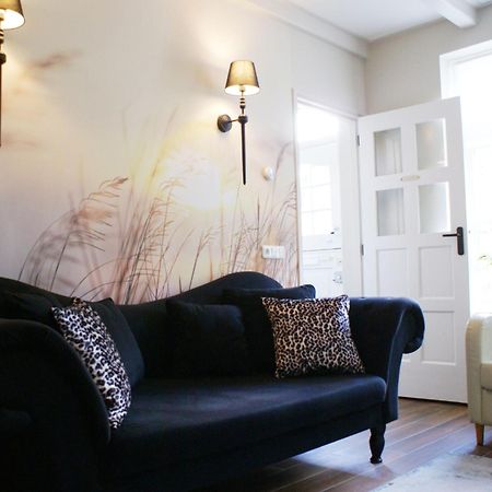 Fantastic Luxury Vacation Home And Next To The Wadden Sea Paesens ภายนอก รูปภาพ